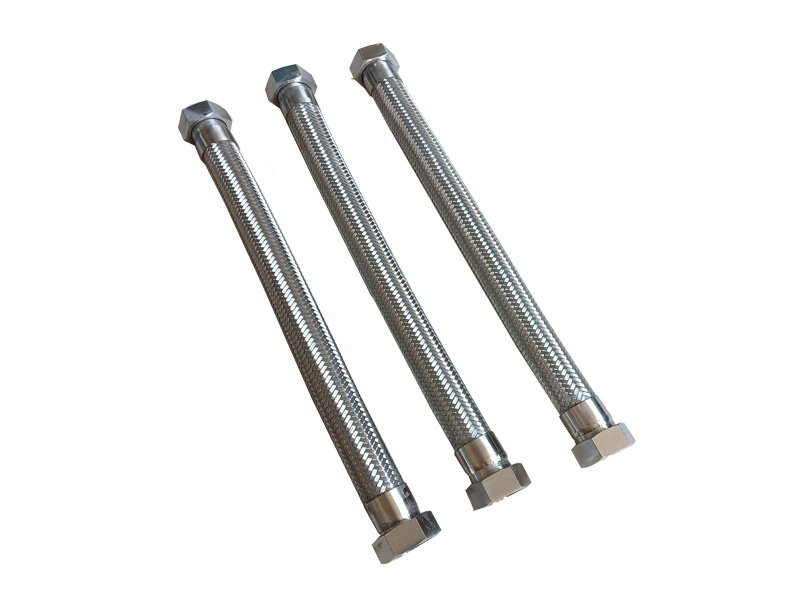 Threaded metal braided hose