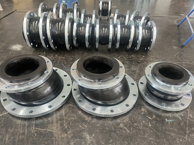 Eccentric rubber expansion joint Eccentric rubber expansion joint