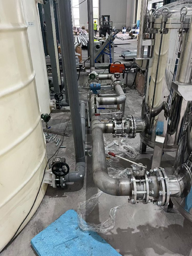 Rubber Expansion Joints Installed for Pipeline Vibration Reduction Rubber Expansion Joints Installed for Pipeline Vibration Reduction