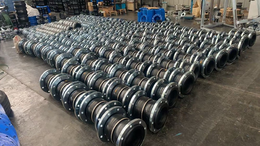 Rubber Expansion Joints in Stock for Fast Deliver Rubber Expansion Joints in Stock for Fast Deliver